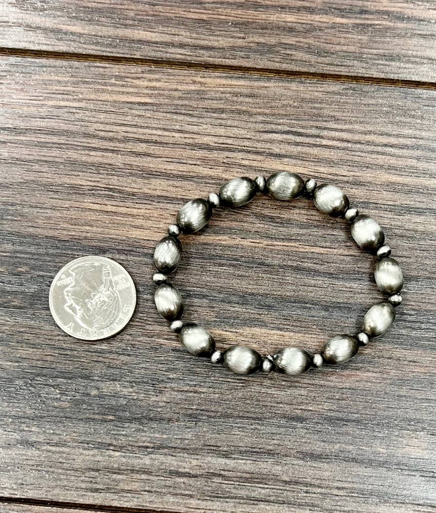 Handmade 10mm Oval Navajo Bead Stretch Bracelet