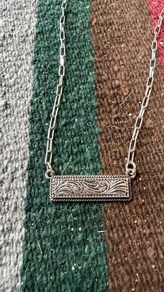 Western Dainty Bar Necklace: Silver