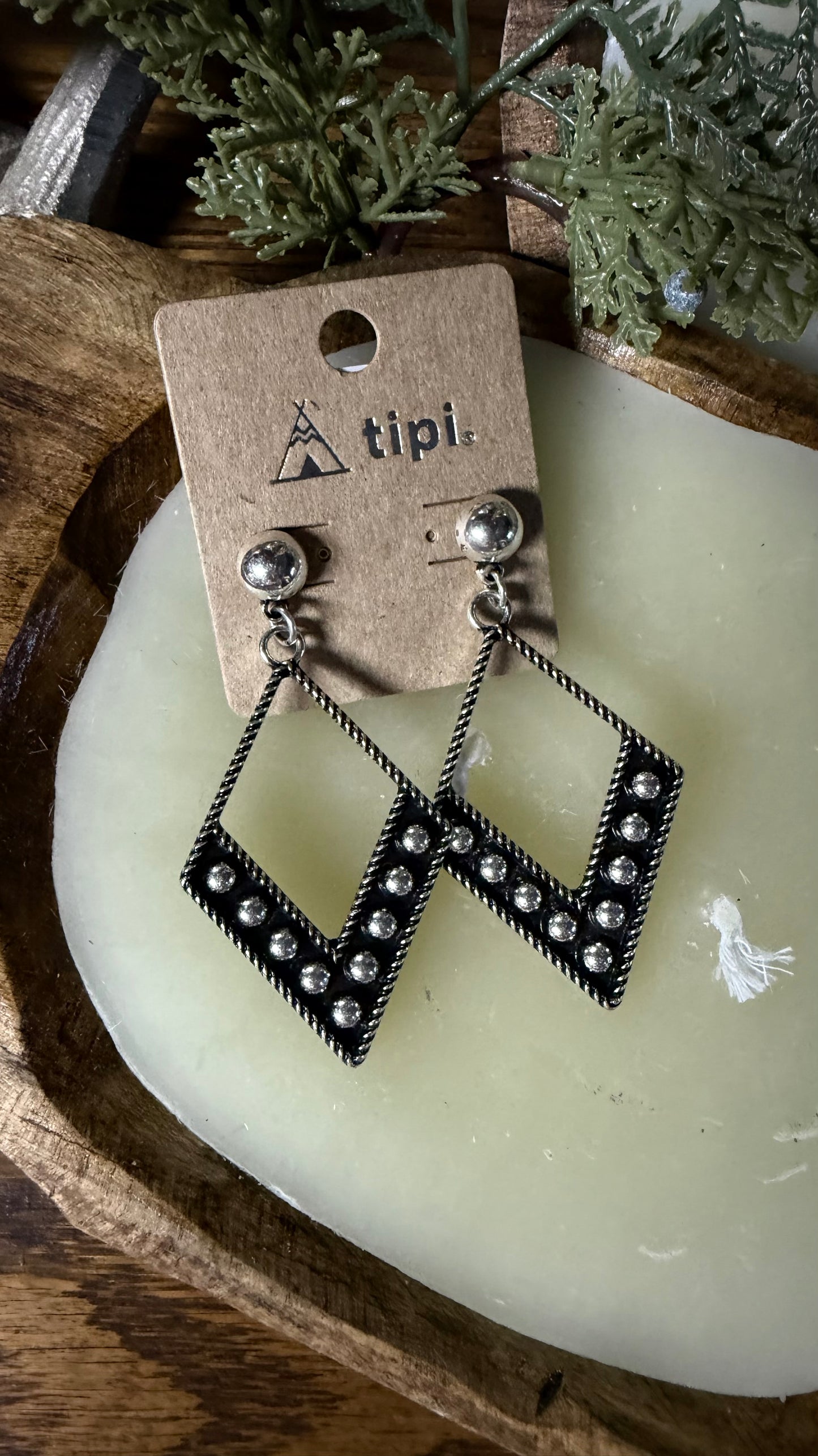 Western Diamond Cut Bubble Dangle Earring