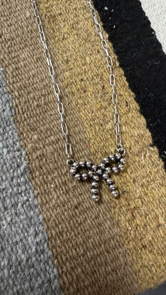 Western Small Ribbon Necklace